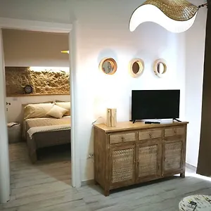 Guest house Amelia Apts &